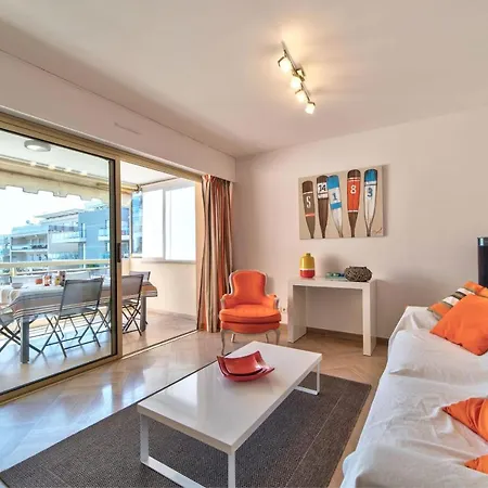 Flavia Apartment